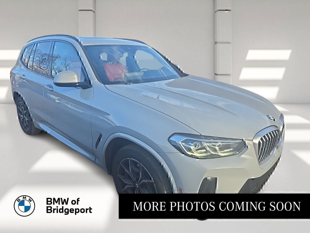 2022 BMW X3 30i's photo