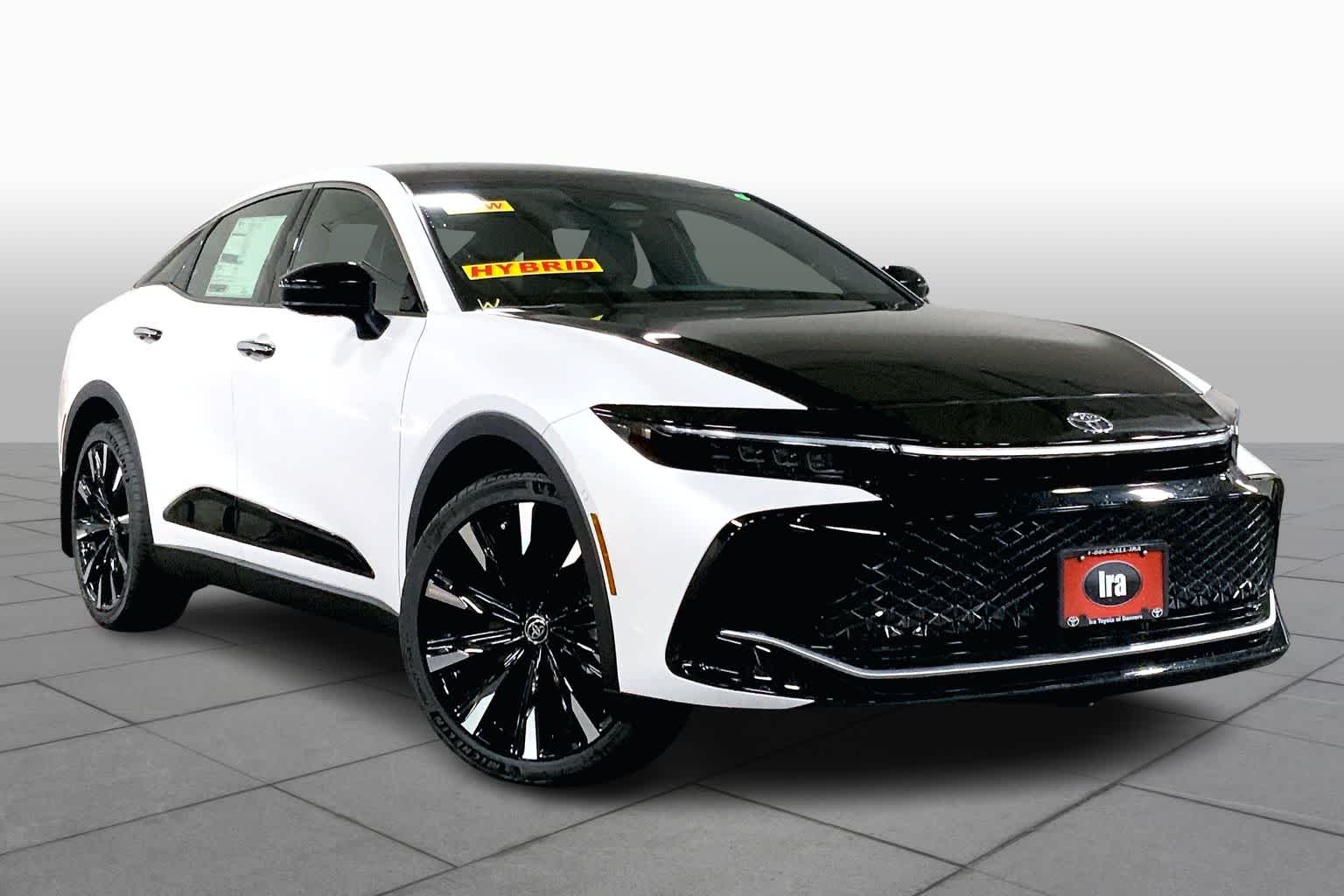 2025 Toyota Crown Platinum photo 2