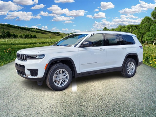 2025 Jeep Grand Cherokee Laredo X photo 2