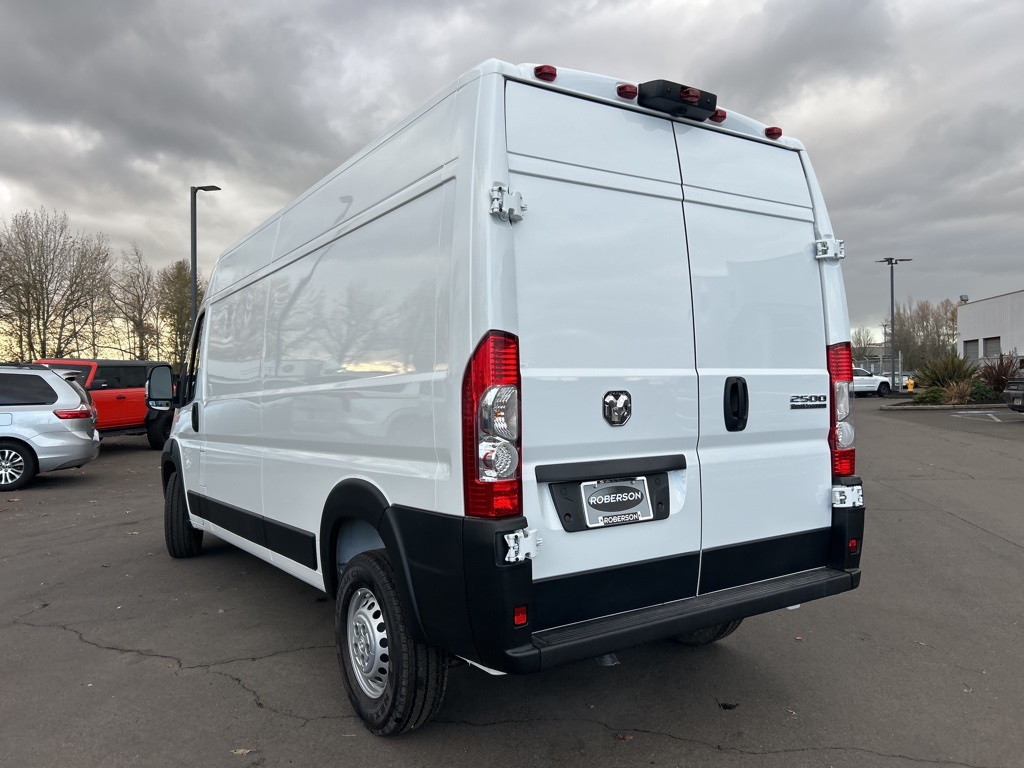 2025 Ram ProMaster 2500 photo 4