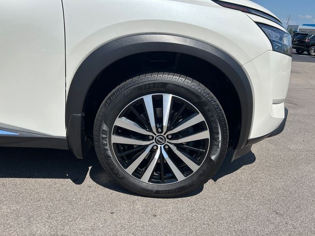 2024 Nissan Pathfinder Platinum photo 32