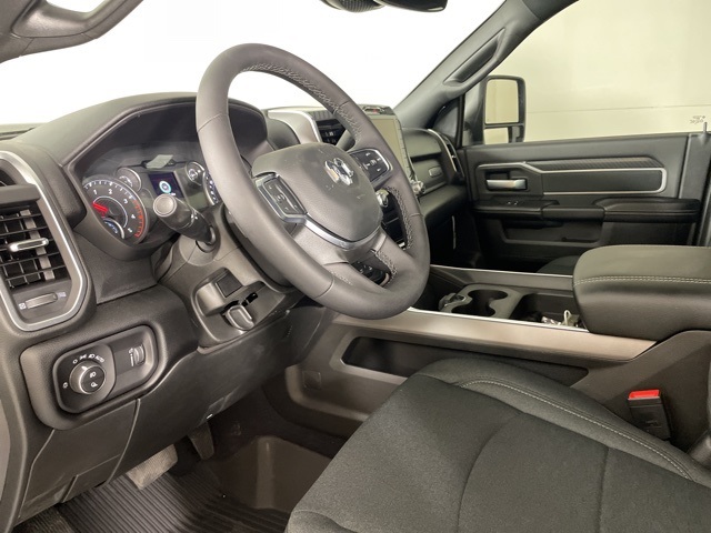2025 Ram 2500 Big Horn photo 19