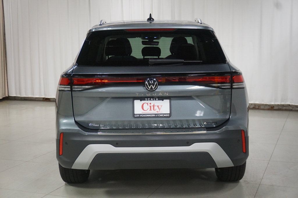 2025 Volkswagen Tiguan SE photo 4