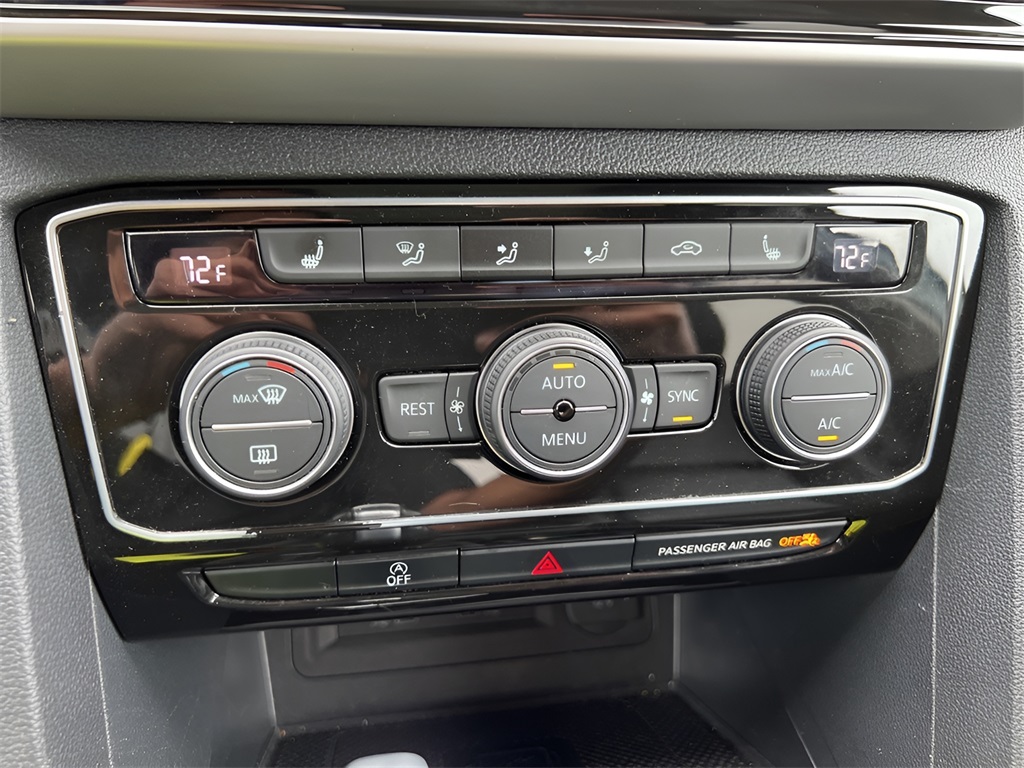 2022 Volkswagen Atlas SEL photo 35
