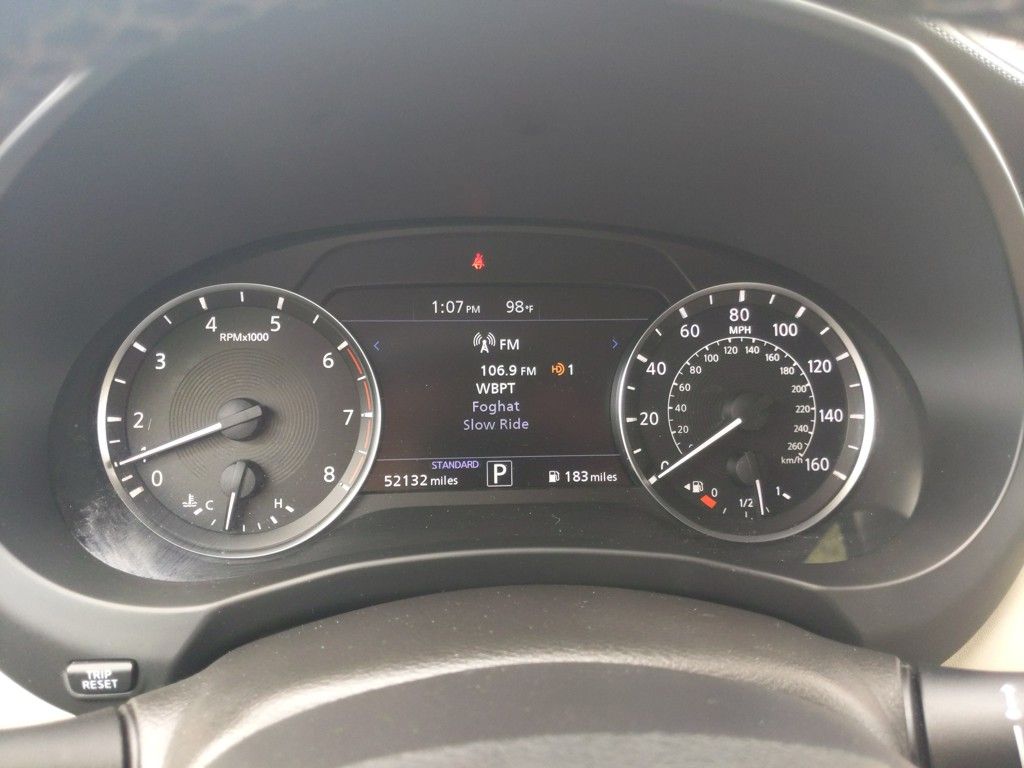 2022 Infiniti QX50 Luxe photo 17
