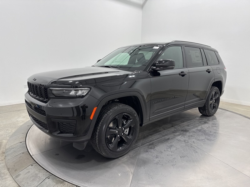 2025 Jeep Grand Cherokee Altitude X photo 3