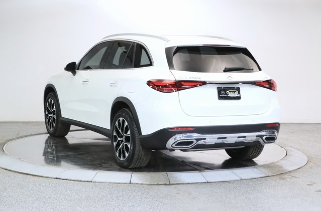 2025 Mercedes Benz GLC 350e 4MATIC photo 3