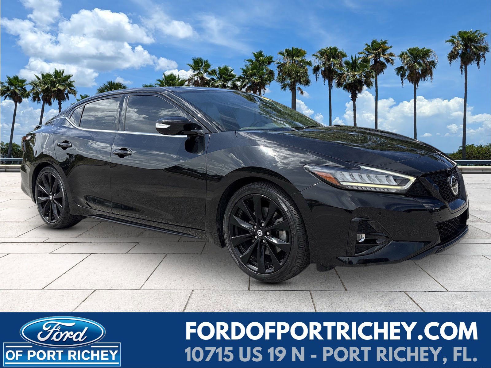 2022 Nissan Maxima SR's photo