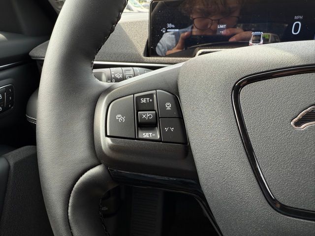 2025 Ford Mustang Mach-E Select photo 21