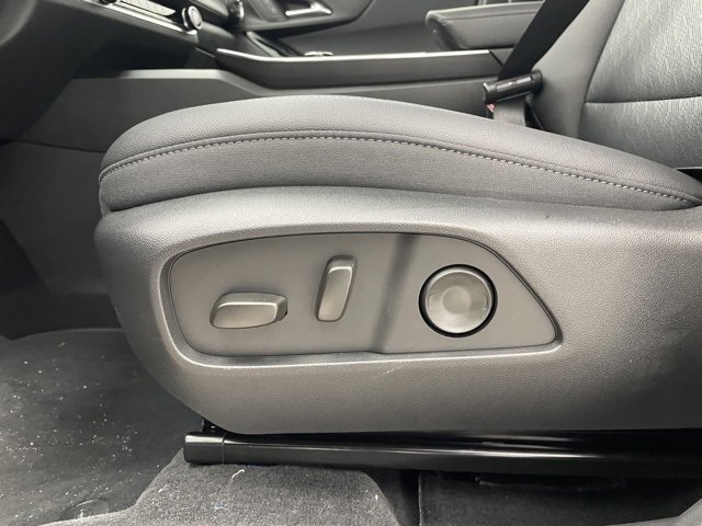 2026 Chevrolet Equinox LT photo 8
