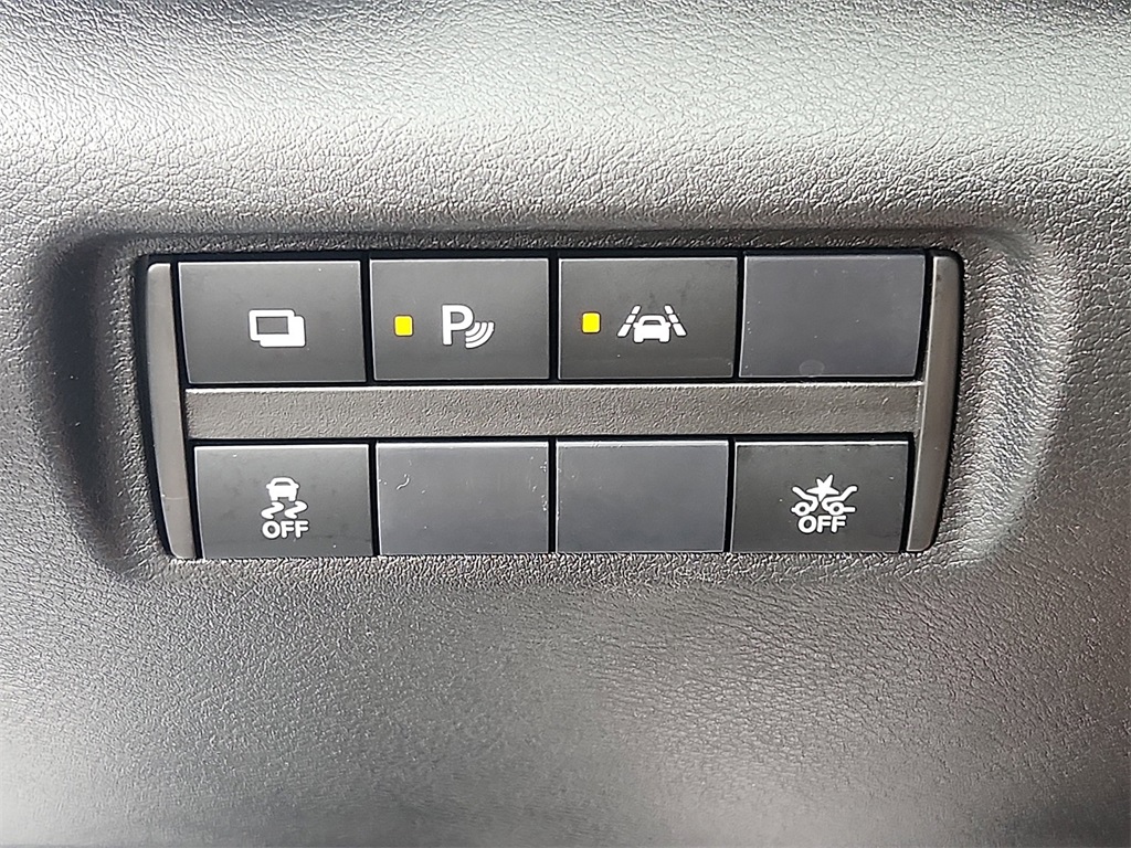 2024 Nissan Versa 1.6 S photo 18