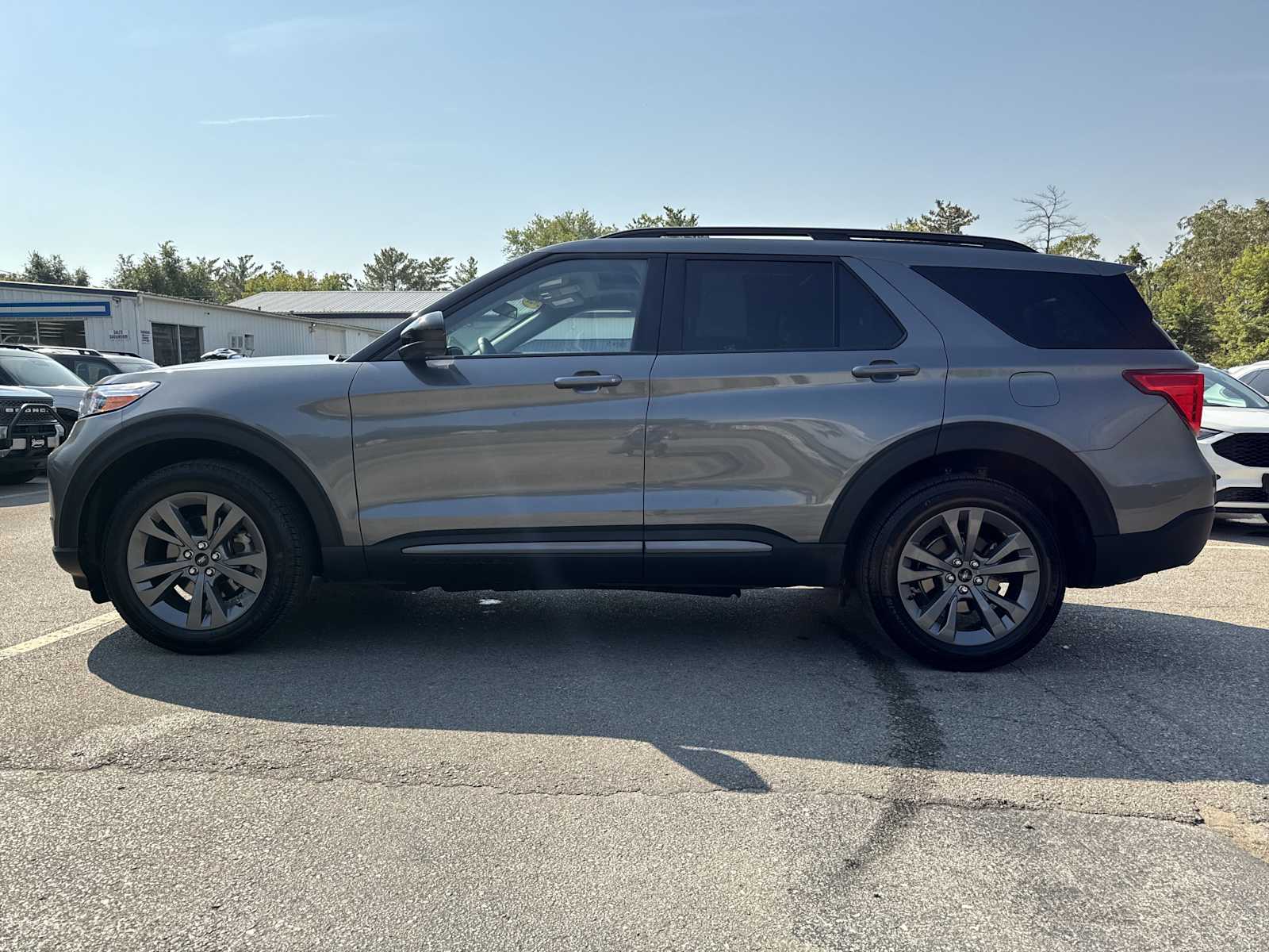 2022 Ford Explorer XLT photo 5