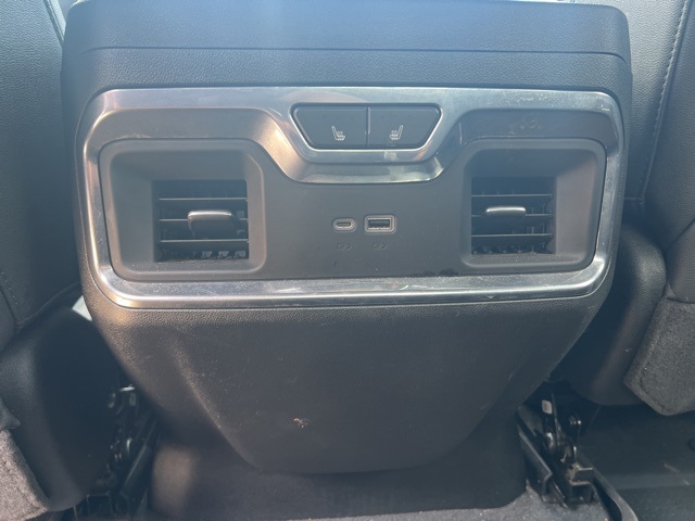2023 Chevrolet Silverado 1500 High Country photo 30