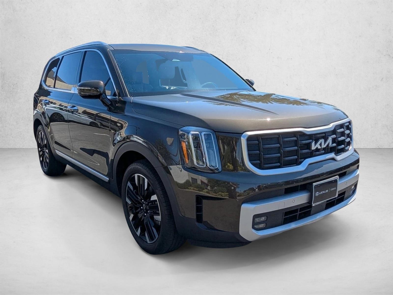 2023 Kia Telluride SX photo 3