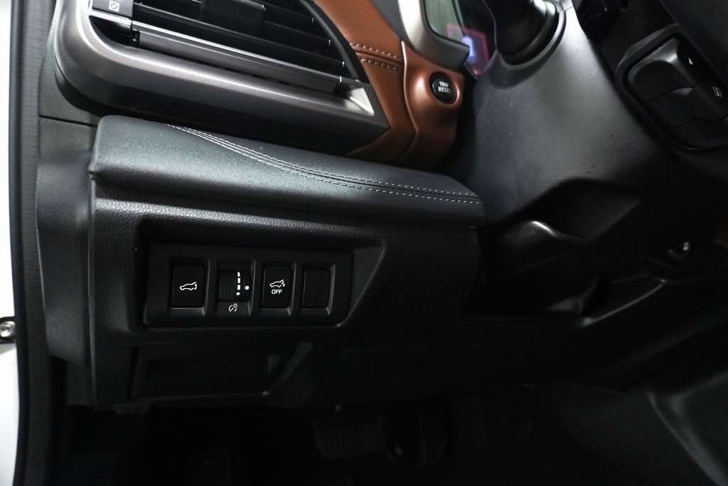 2022 Subaru Outback Touring photo 20