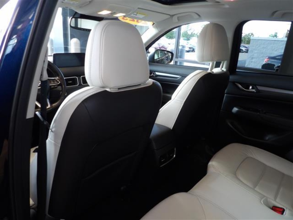 2023 Mazda CX-5 2.5 S Preferred photo 21