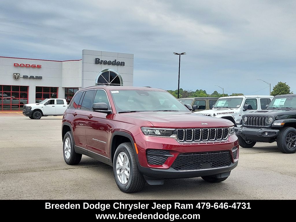 2025 Jeep Grand Cherokee Laredo's photo