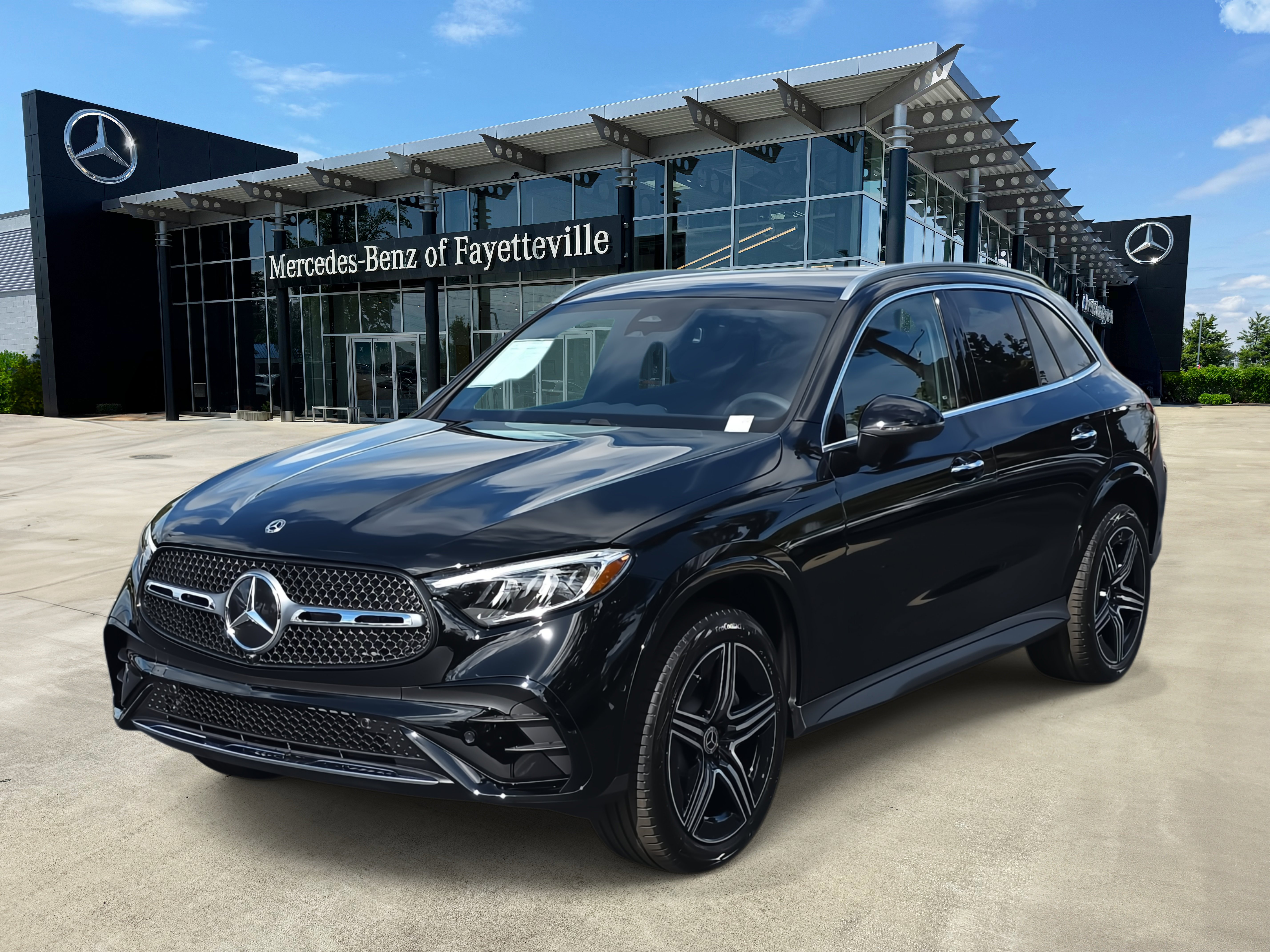 2026 Mercedes-Benz GLC Base's photo