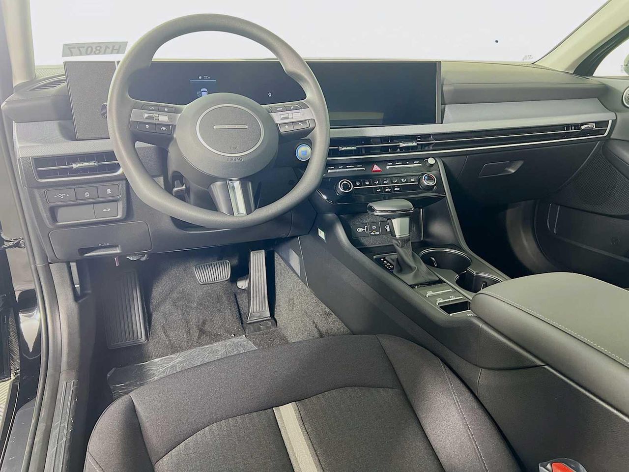 2025 Hyundai Sonata SE photo 2