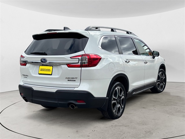 2023 Subaru Ascent Touring photo 4