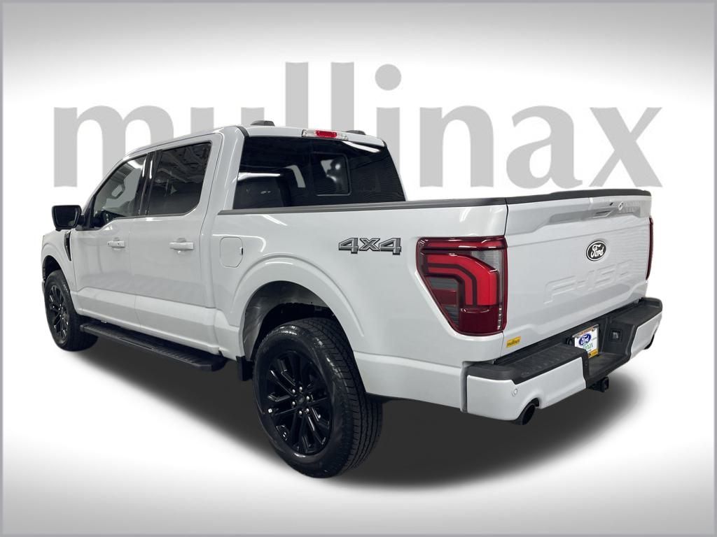 2025 Ford F-150 Lariat photo 7