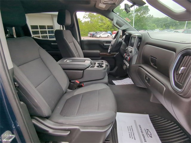 2022 Chevrolet Silverado 1500 LT photo 18