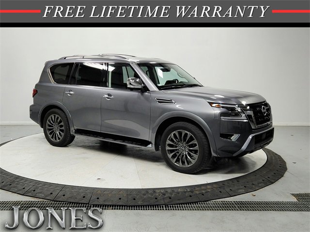 2024 Nissan Armada Platinum's photo