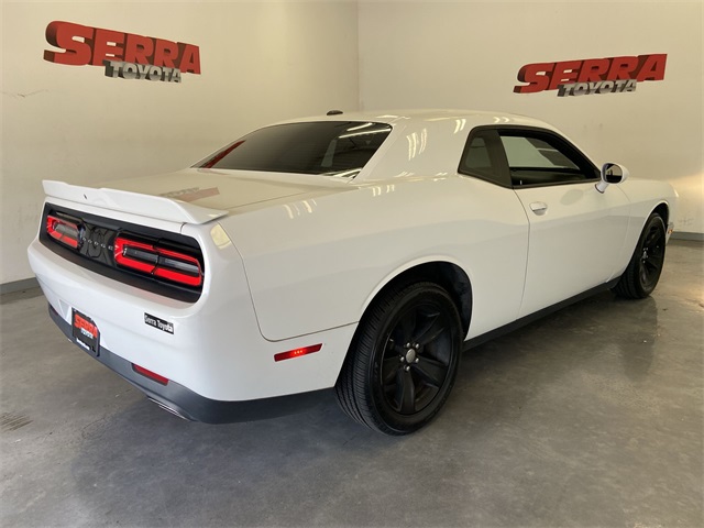 2019 Dodge Challenger SXT photo 17