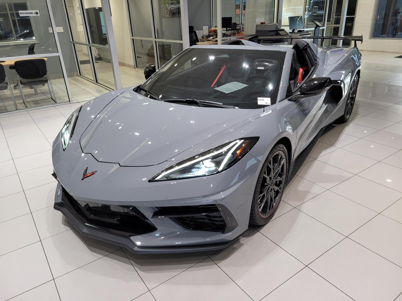 2025 Chevrolet Corvette Stingray 2LT photo 9