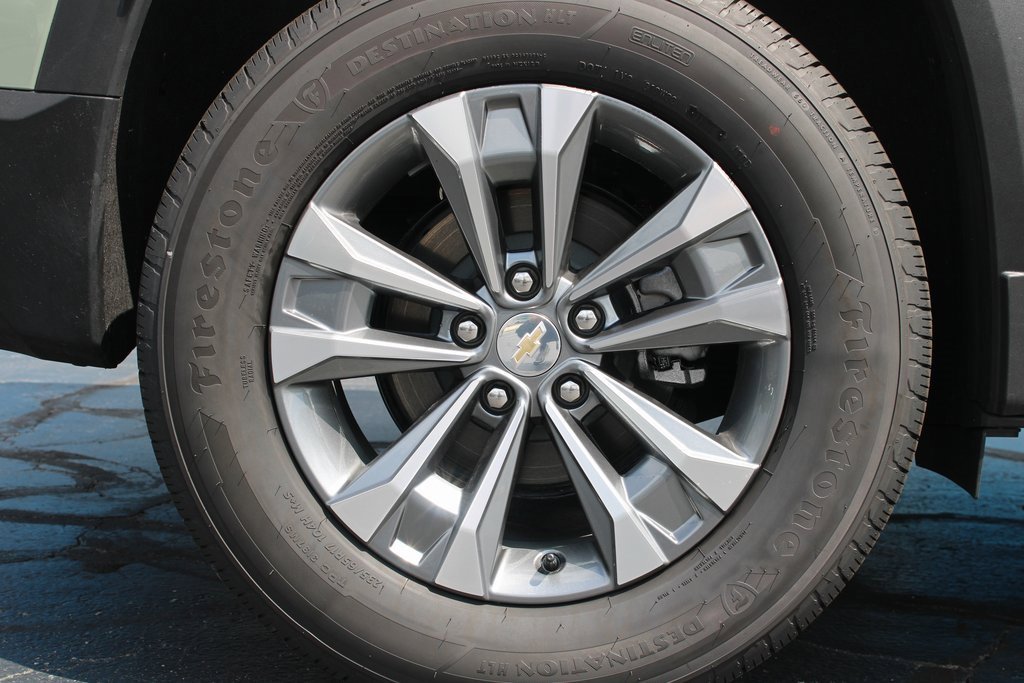 2026 Chevrolet Equinox LT photo 13