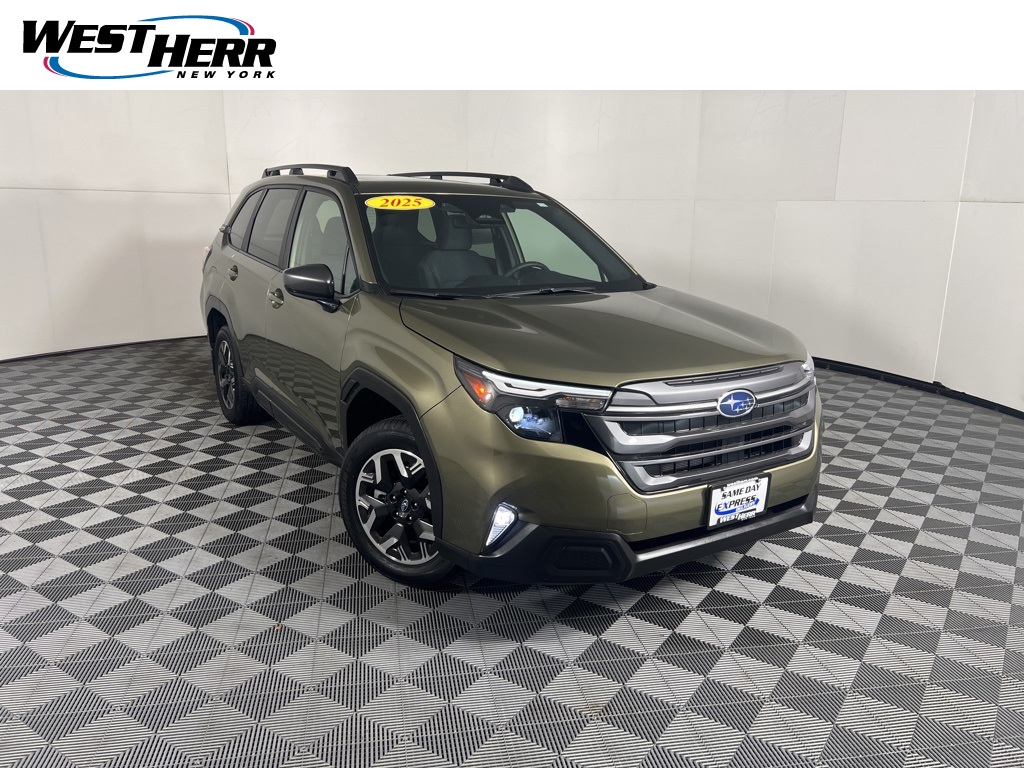 2025 Subaru Forester Premium's photo
