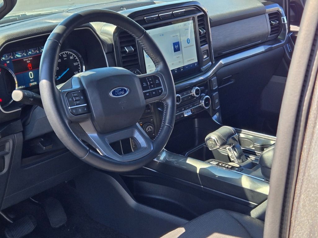 2022 Ford F-150 XLT photo 22