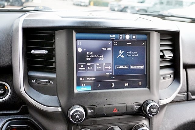 Used 2022 White Ram Big Horn/Lone Star image 23