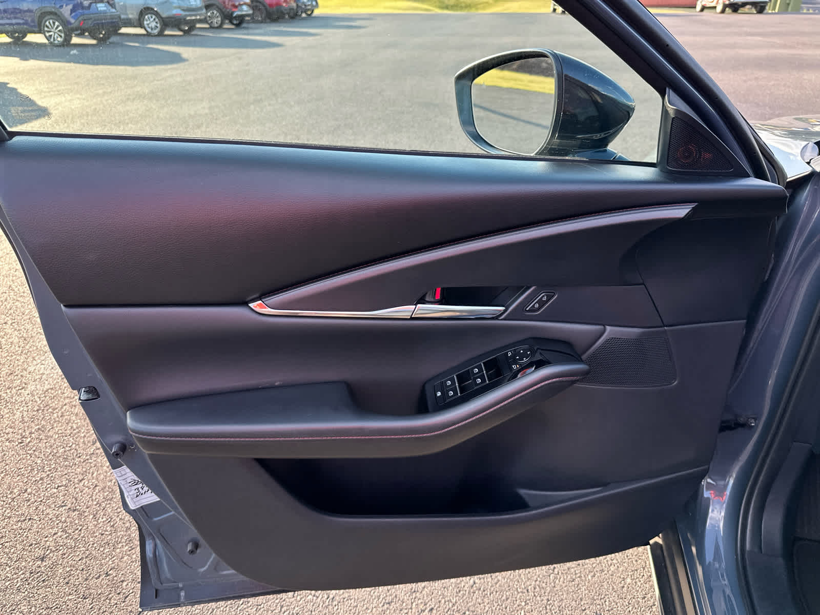2024 Mazda CX-30 2.5 S Carbon photo 10