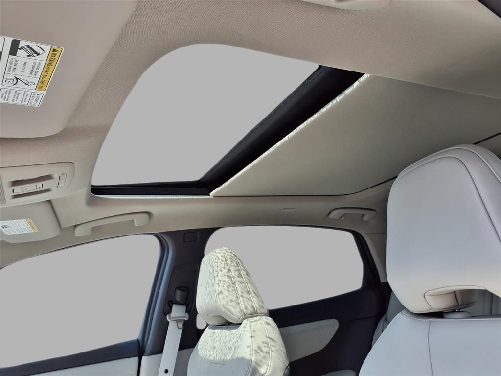2025 Nissan ARIYA Engage Evolve+ Empower photo 16