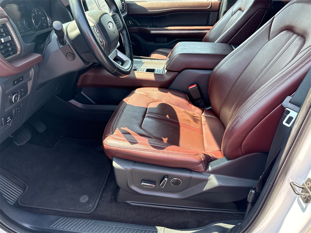 2023 Ford Expedition Limited photo 8