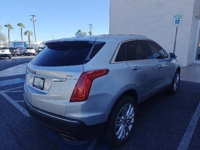 2018 Cadillac XT5 Premium Luxury photo 3