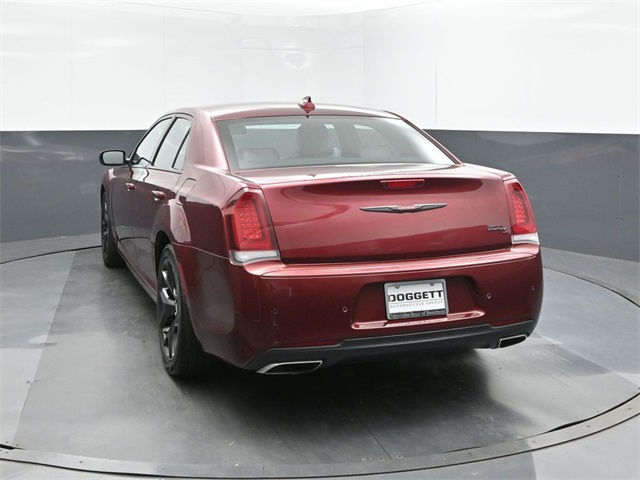 2021 Chrysler 300 S photo 8