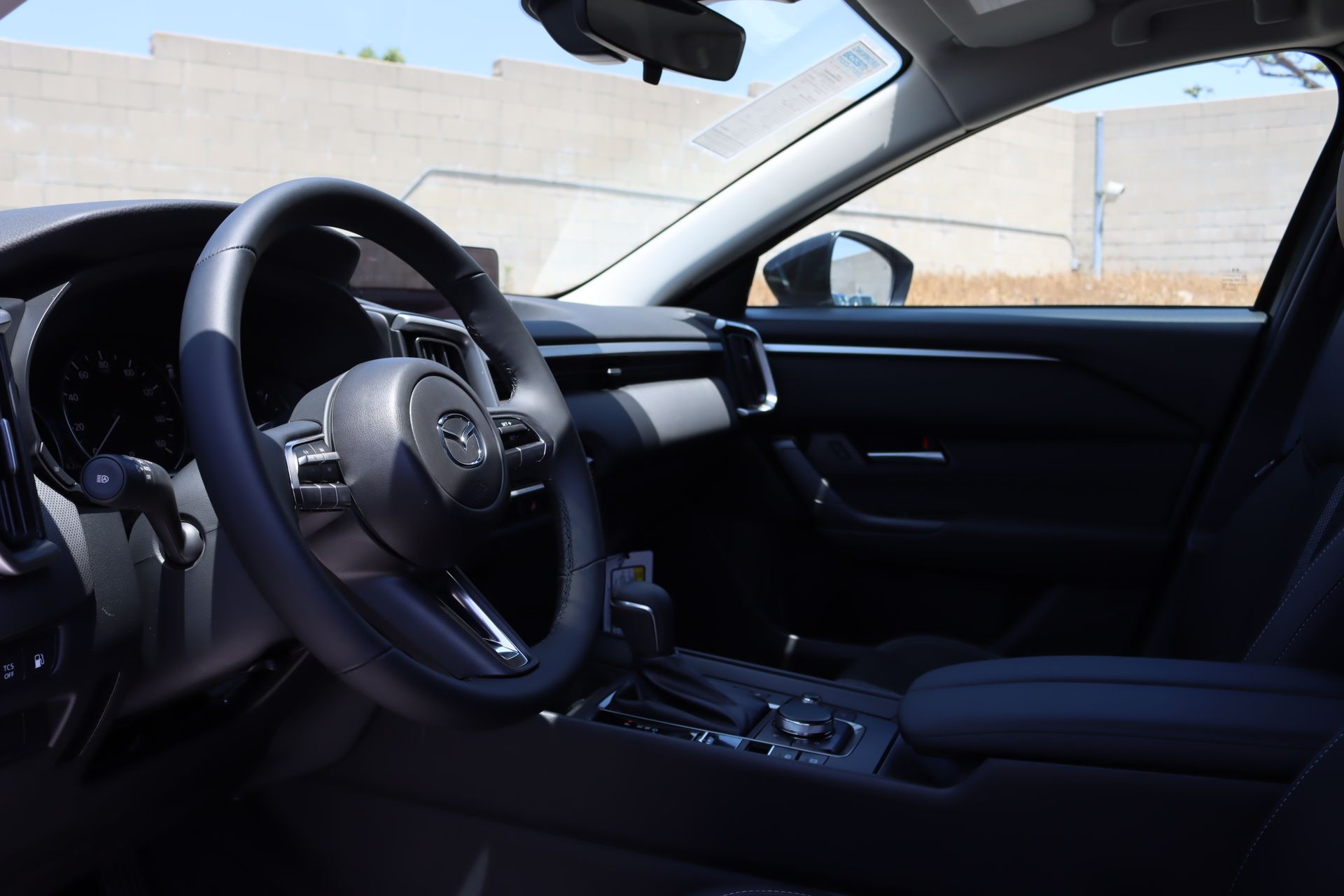 2025 Mazda CX-50 Preferred photo 4