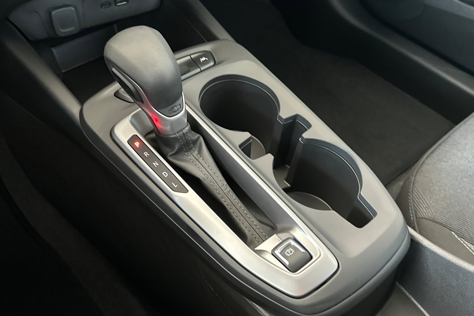 2025 Chevrolet Trax LS photo 19