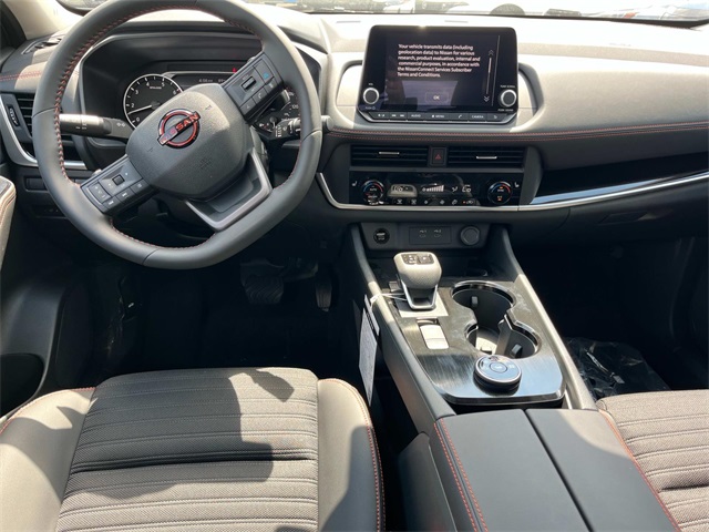 2026 Nissan Rogue SV photo 11