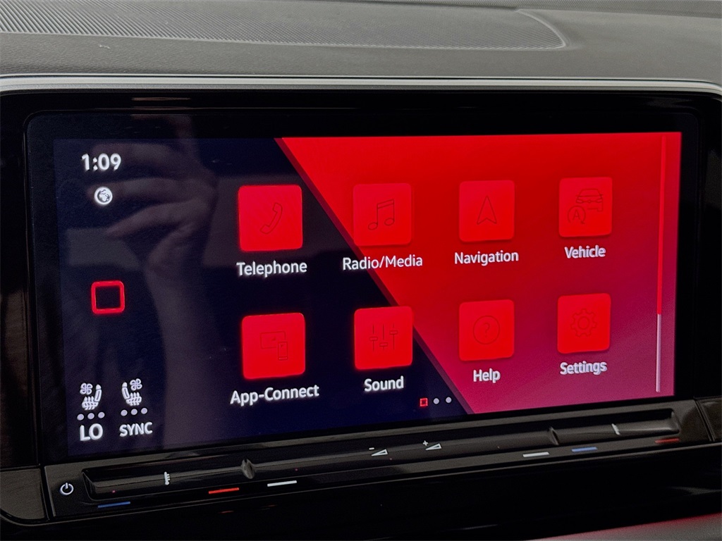 2025 Volkswagen Atlas Peak Edition SE photo 29
