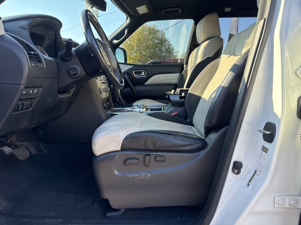 2019 Infiniti QX80 Limited photo 3