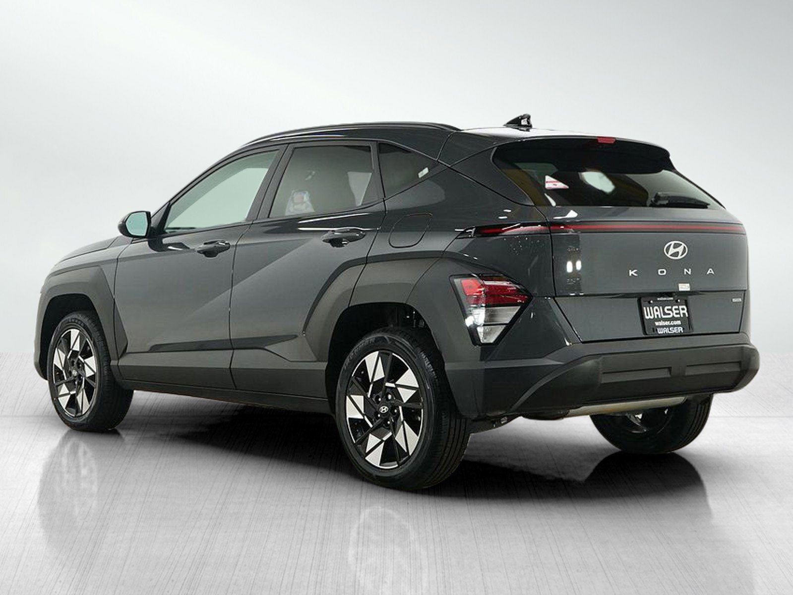 2024 Hyundai Kona SEL photo 2