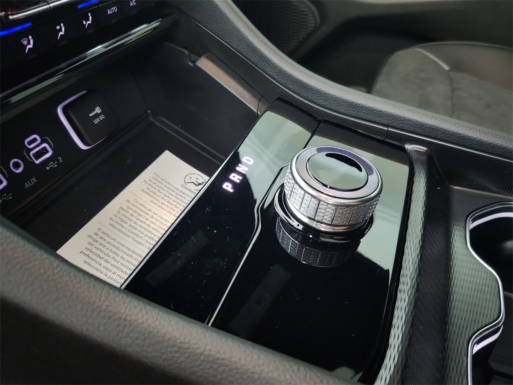 2025 Jeep Grand Cherokee Laredo Altitude X photo 26