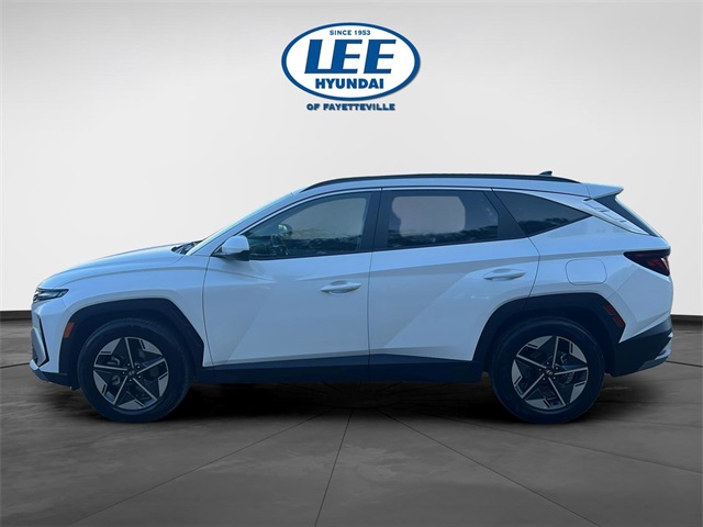 2025 Hyundai Tucson SEL photo 3