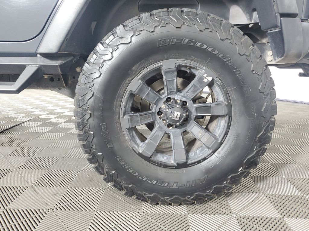 2016 Jeep Wrangler Unlimited Rubicon photo 27