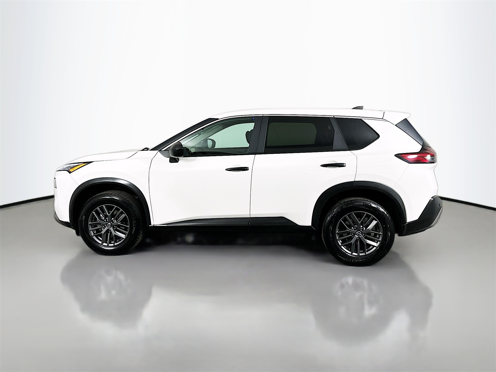 2023 Nissan Rogue S photo 4