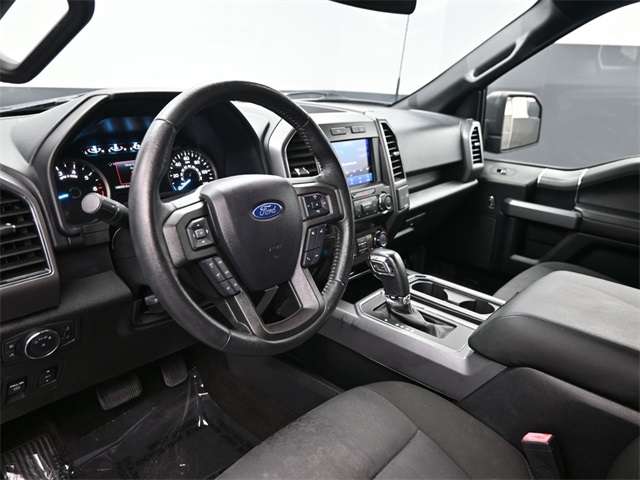 2020 Ford F-150 XLT photo 4