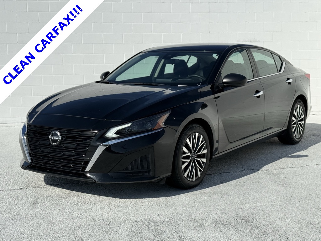 2024 Nissan Altima 2.5 SV photo 3
